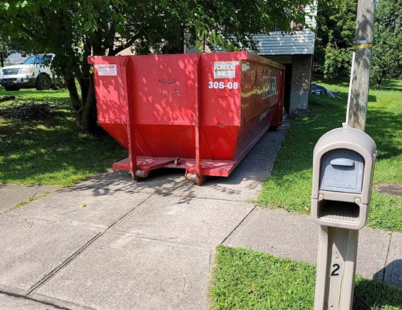 7 Signs You Need a Yard Waste Dumpster Rental in Cincinnati