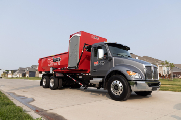 How to Simplify Downsizing with a Dumpster Rental in Fort Myers