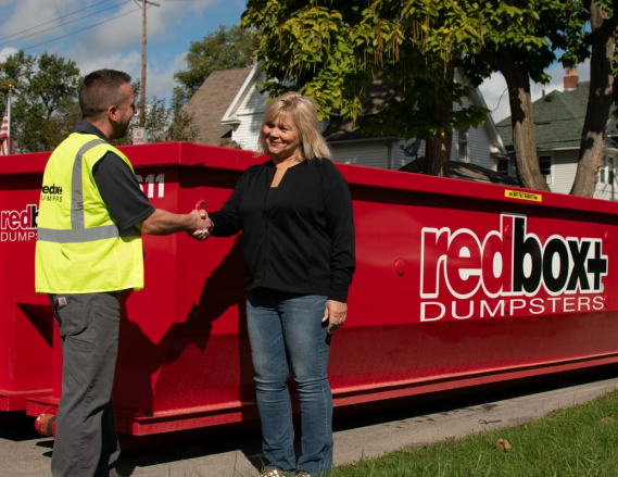 Holiday Cleanouts Made Simple: Your Guide to Renting a Dumpster in Fort Myers