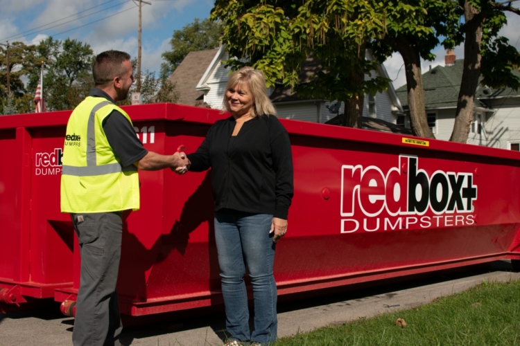 Holiday Cleanouts Made Simple: Your Guide to Renting a Dumpster in Fort Myers